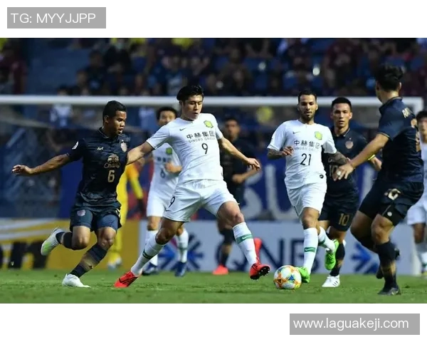 南京足球队与深圳足球队的耐力对决赛后分析与反思