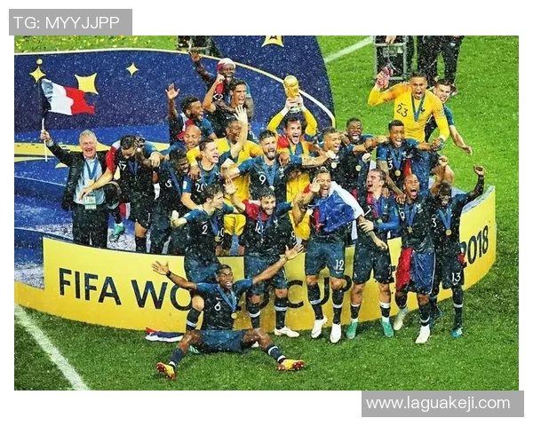 南非足球明星壁纸精选展现运动激情与风采的视觉盛宴