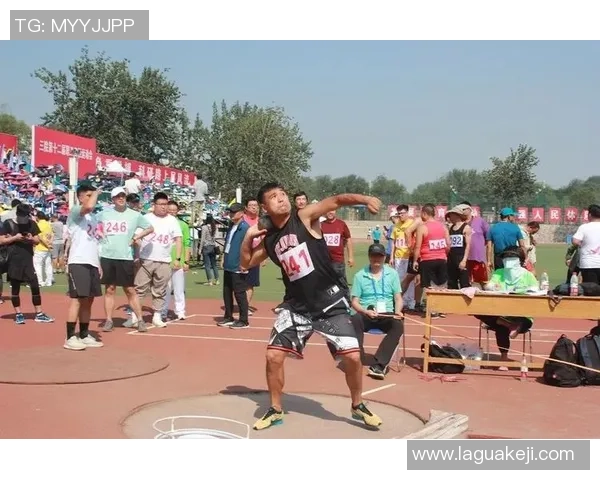 成都街舞队在极限运动会中以63分居首位彰显实力和风采